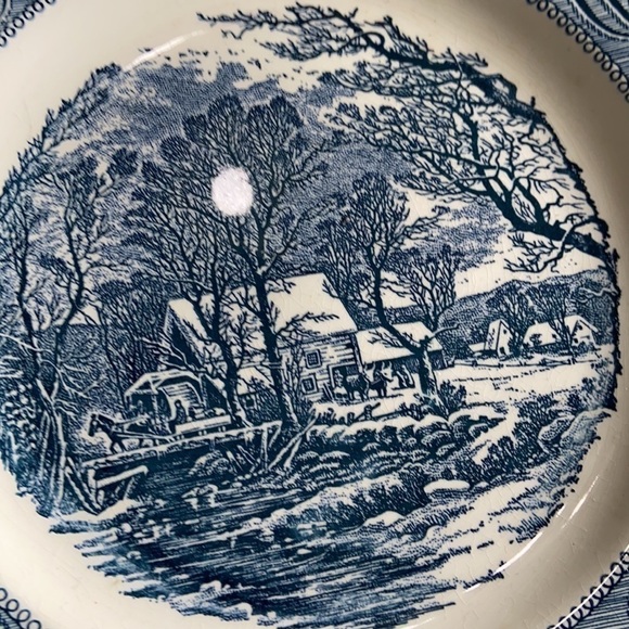 VINTAGE 50’-70’s Currie & Ives The Old Grist Mill Blue Scene Set of 2 Plates - Picture 8 of 12